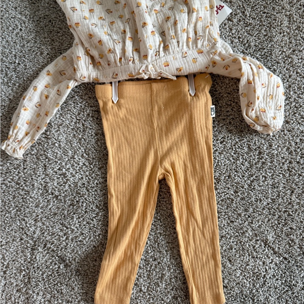 Rabbit + Bear 3-Piece Outfit Set dress and leggings set– Size 12 Months (NWT) - Picture 6 of 8